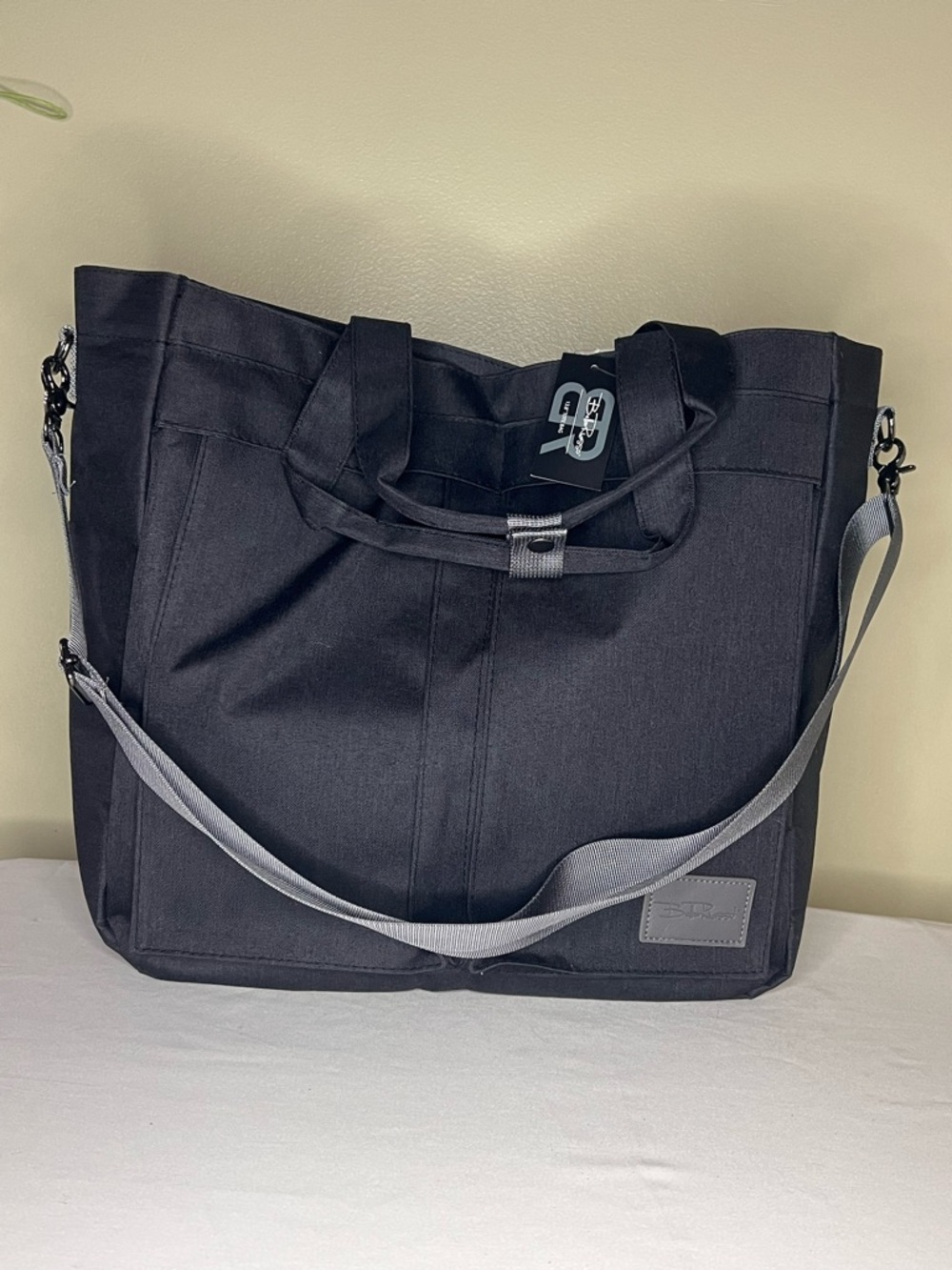 Black Convertible Tote Bag with Detachable Strap